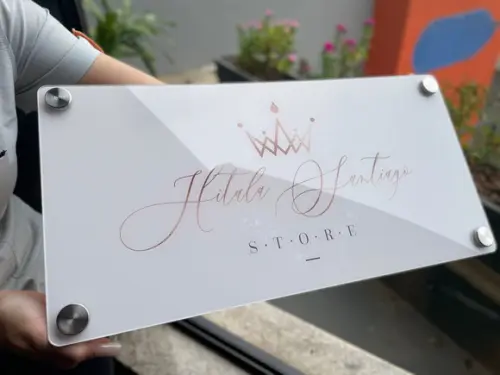 Placa de Comércio em Acrílico - Frente 25x50