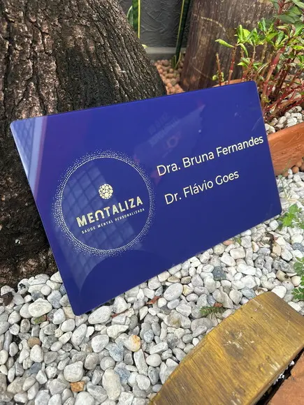 Placa de Comércio em Acrílico - Frente 48x29