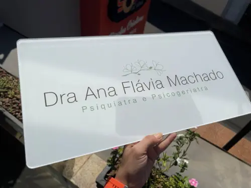 Placa de Comércio em Acrílico- Frente 50x25
