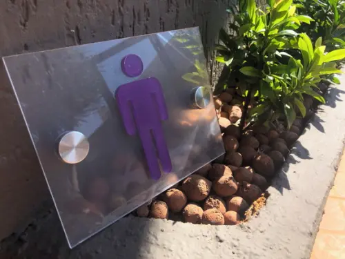 Placa De Identificação De Banheiro Em Acrílico