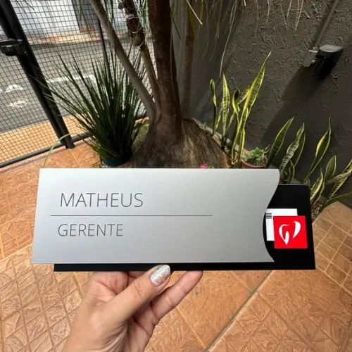 Placa de Identificação de Mesa - Acm com Sobreposição 25x9,5