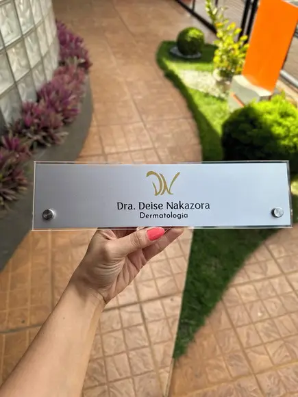 Placa de Identificação de Mesa - Acm e Acrílico 30x8