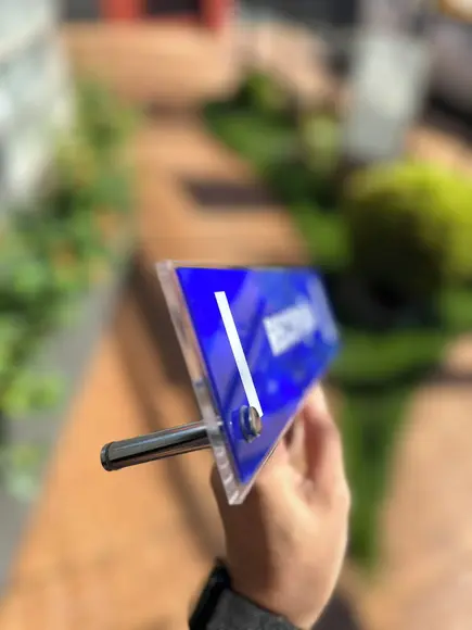 Placa de Identificação de Mesa - Acrílico e Acrílico 30x8