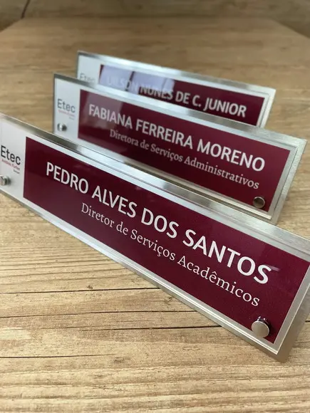 Placa de Identificação de Mesa - Inox e Acrílico 30x8