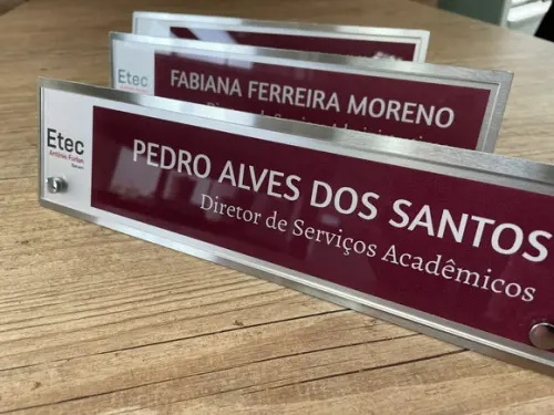 Placa de Identificação de Mesa - Inox e Acrílico 30x8
