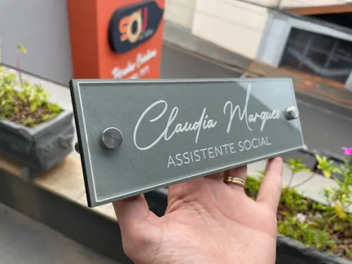 Placa de Identificação de Mesa - mdf e Acrílico 26x6,5