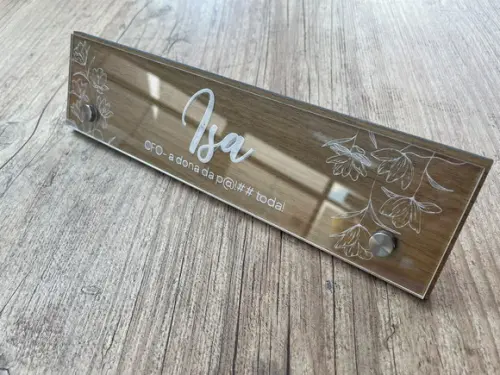 Placa de Identificação de Mesa - mdf e Acrílico 26x6,5
