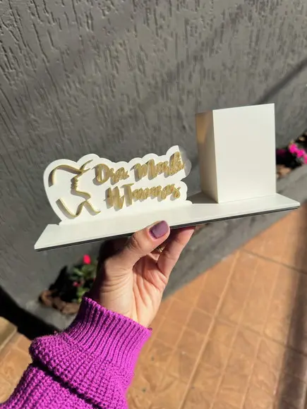 Placa de Identificação de Mesa com Porta Caneta