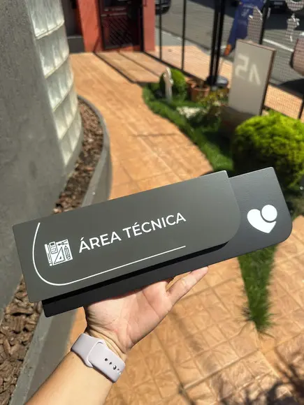 Placa de Identificação de Sala - Ametista 33x11,5