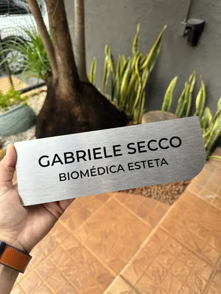 Placa de Identificação de Sala - Caulim 25,5x8 Inox