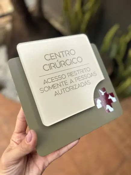 Placa de Identificação de Sala - Modelo Ágata