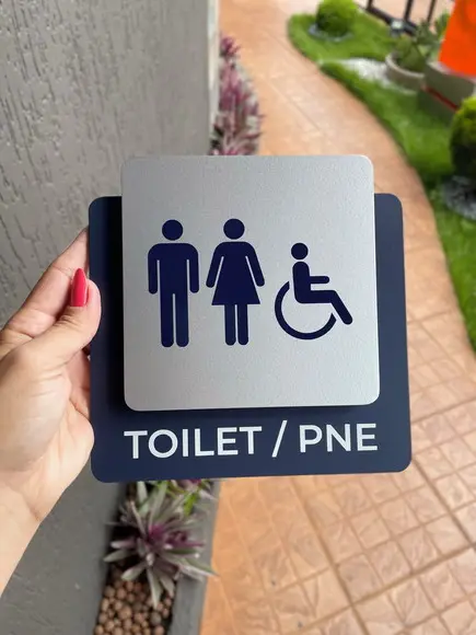 Placa de Identificação de Sala - Modelo Ágata