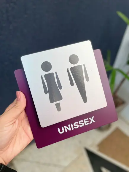 Placa de Identificação de Sala - Modelo Ágata
