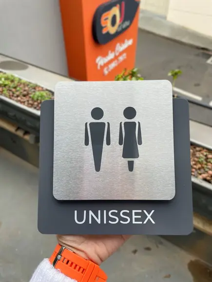 Placa de Identificação de Sala - Modelo Ágata Inox