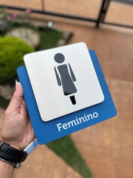 Placa de Identificação de Sala - Modelo Ágata Inox
