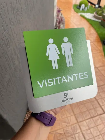 Placa de Identificação de Sala - Modelo Ágata Inox