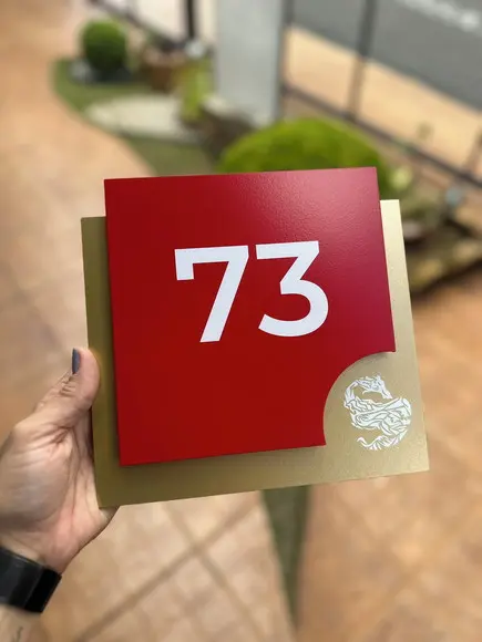 Placa de Identificação de Sala - Modelo Ágata Personalizada