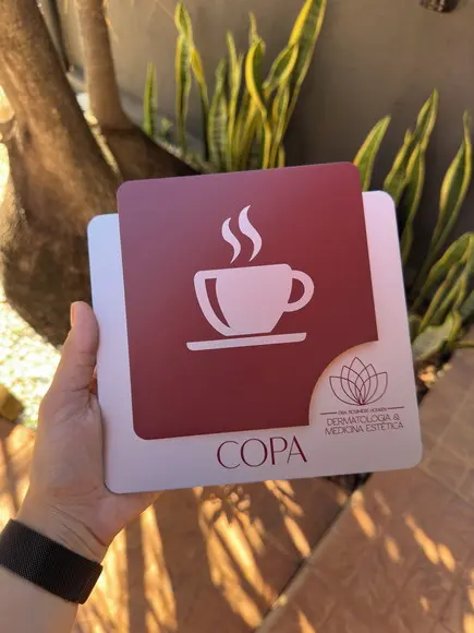 Placa de Identificação de Sala - Modelo Ágata Personalizada