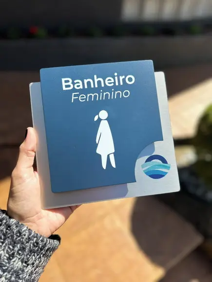 Placa de Identificação de Sala - Modelo Ágata Personalizada