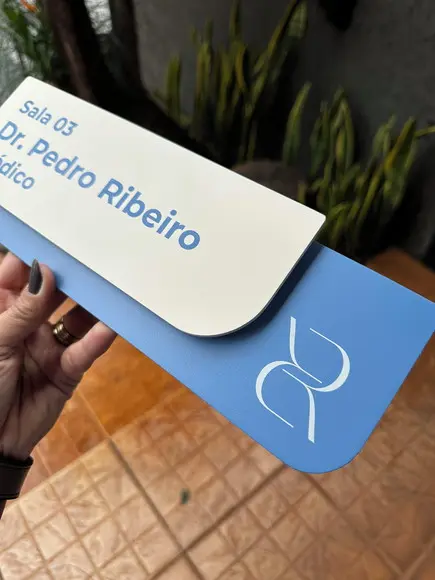 Placa de Identificação de Sala - Modelo Ametista