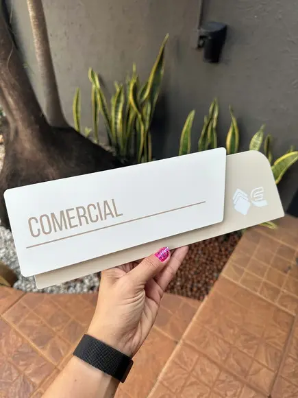 Placa de Identificação de Sala - Modelo Ametista