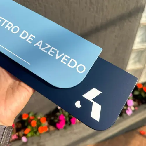 Placa de Identificação de Sala - Modelo Ametista