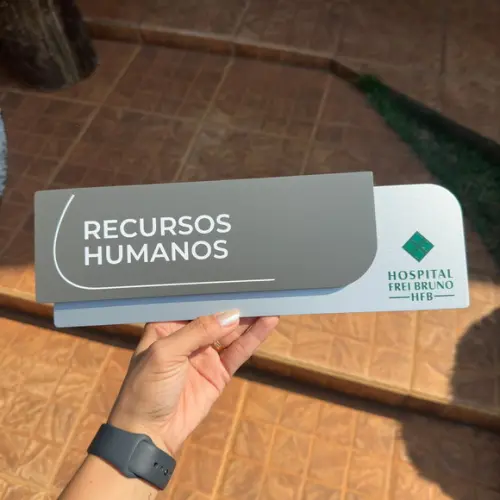 Placa de Identificação de Sala - Modelo Ametista