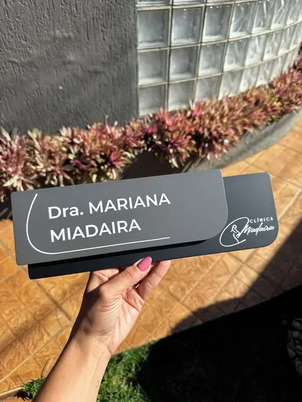 Placa de Identificação de Sala - Modelo Ametista