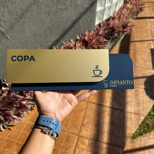 Placa de Identificação de Sala - Modelo Ametista
