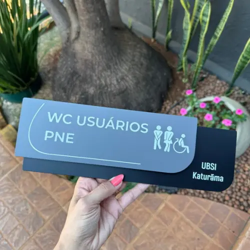 Placa de Identificação de Sala - Modelo Ametista