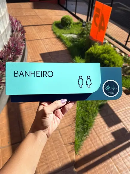 Placa de Identificação de Sala - Modelo Ametista