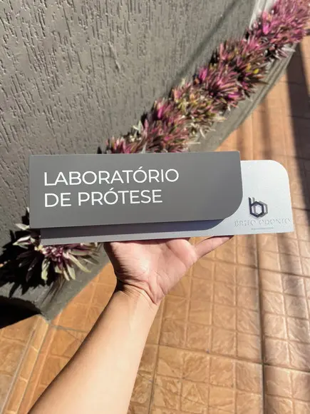 Placa de Identificação de Sala - Modelo Ametista