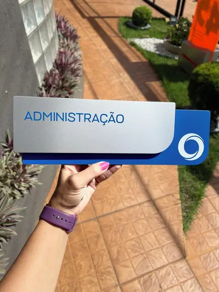 Placa de Identificação de Sala - Modelo Ametista