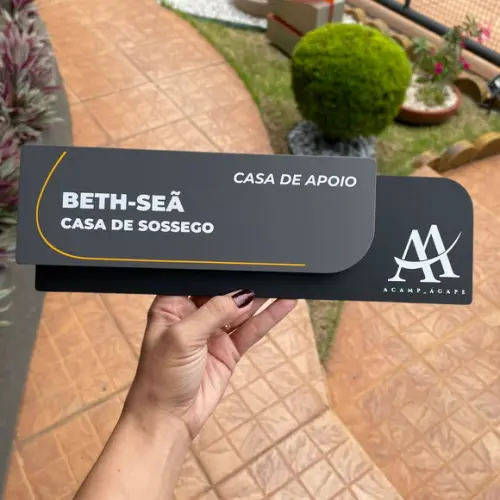 Placa de Identificação de Sala - Modelo Ametista