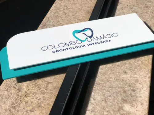 Placa de Identificação de Sala - Modelo Ametista