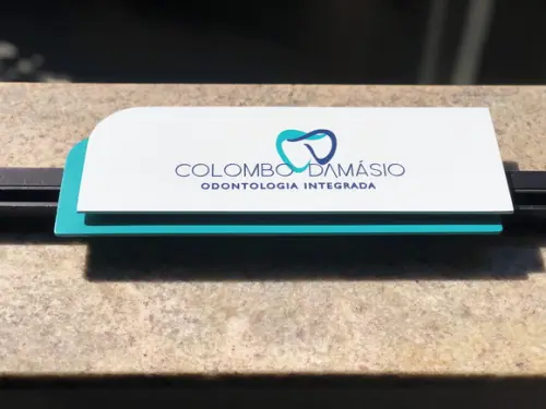 Placa de Identificação de Sala - Modelo Ametista