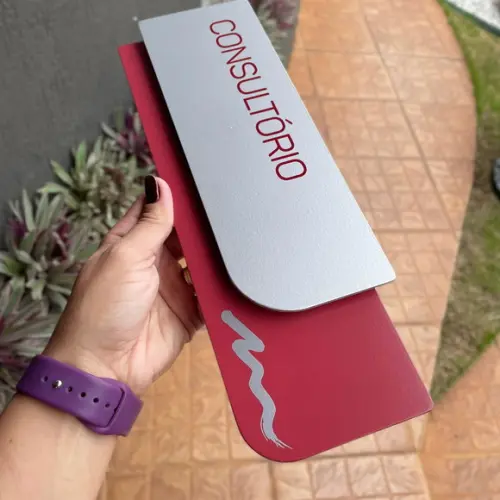 Placa de Identificação de Sala - Modelo Ametista
