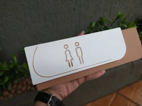 Placa de Identificação de Sala - Modelo Ametista