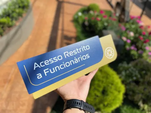 Placa de Identificação de Sala - Modelo Ametista