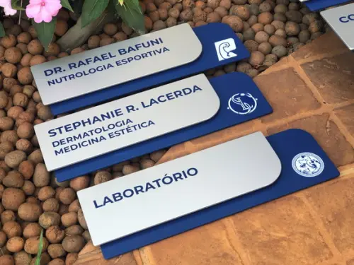 Placa de Identificação de Sala - Modelo Ametista