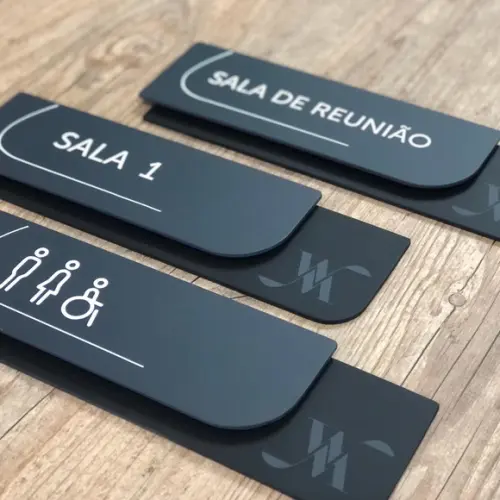 Placa de Identificação de Sala - Modelo Ametista