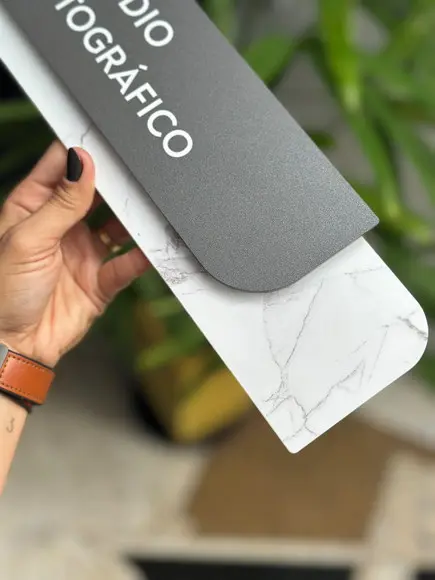 Placa de Identificação de Sala - Modelo Ametista Acrílico