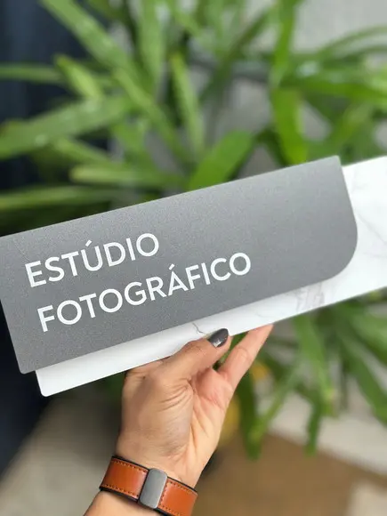 Placa de Identificação de Sala - Modelo Ametista Acrílico
