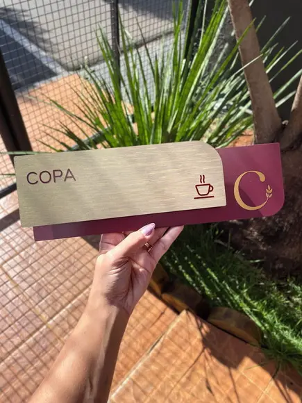 Placa de Identificação de Sala - Modelo Ametista Acrílico