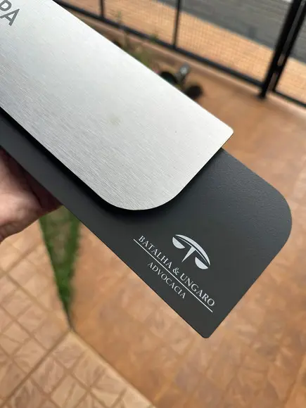Placa de Identificação de Sala - Modelo Ametista Inox