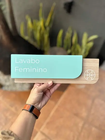 Placa de Identificação de Sala - Modelo Ametista mdf