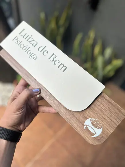 Placa de Identificação de Sala - Modelo Ametista mdf