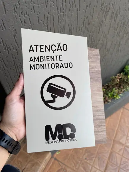 Placa de Identificação de Sala - Modelo Calcita mdf 26x18