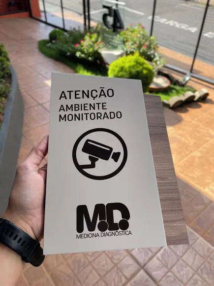 Placa de Identificação de Sala - Modelo Calcita mdf 26x18
