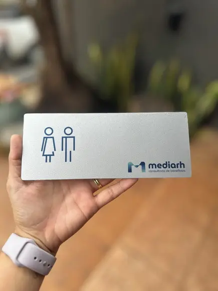 Placa de Identificação de Sala - Modelo Caulim 20x8